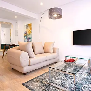 Apartment Genteel Santa Marta, Seville