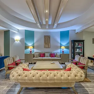 Hotel Virgen De Reyes